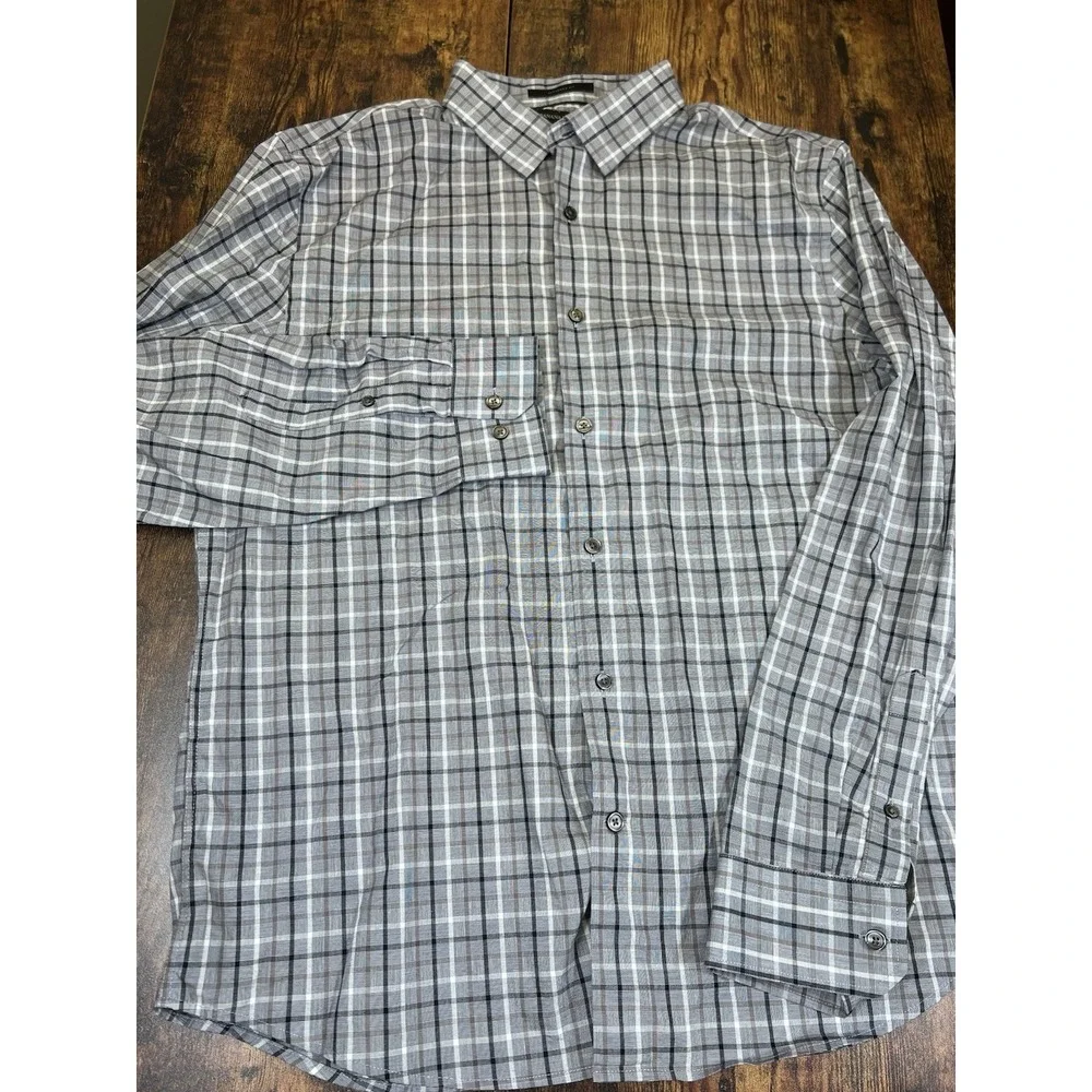 Banana Republic Untucked Fit Men's Plaid Shirt Large Gray Black Plaid
